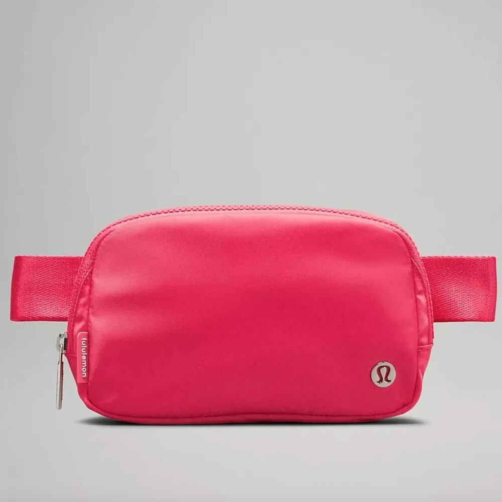 Lululemon Everywhere Belt Bag 1L Glaze Pink Unisex Fanny Pack Bag
